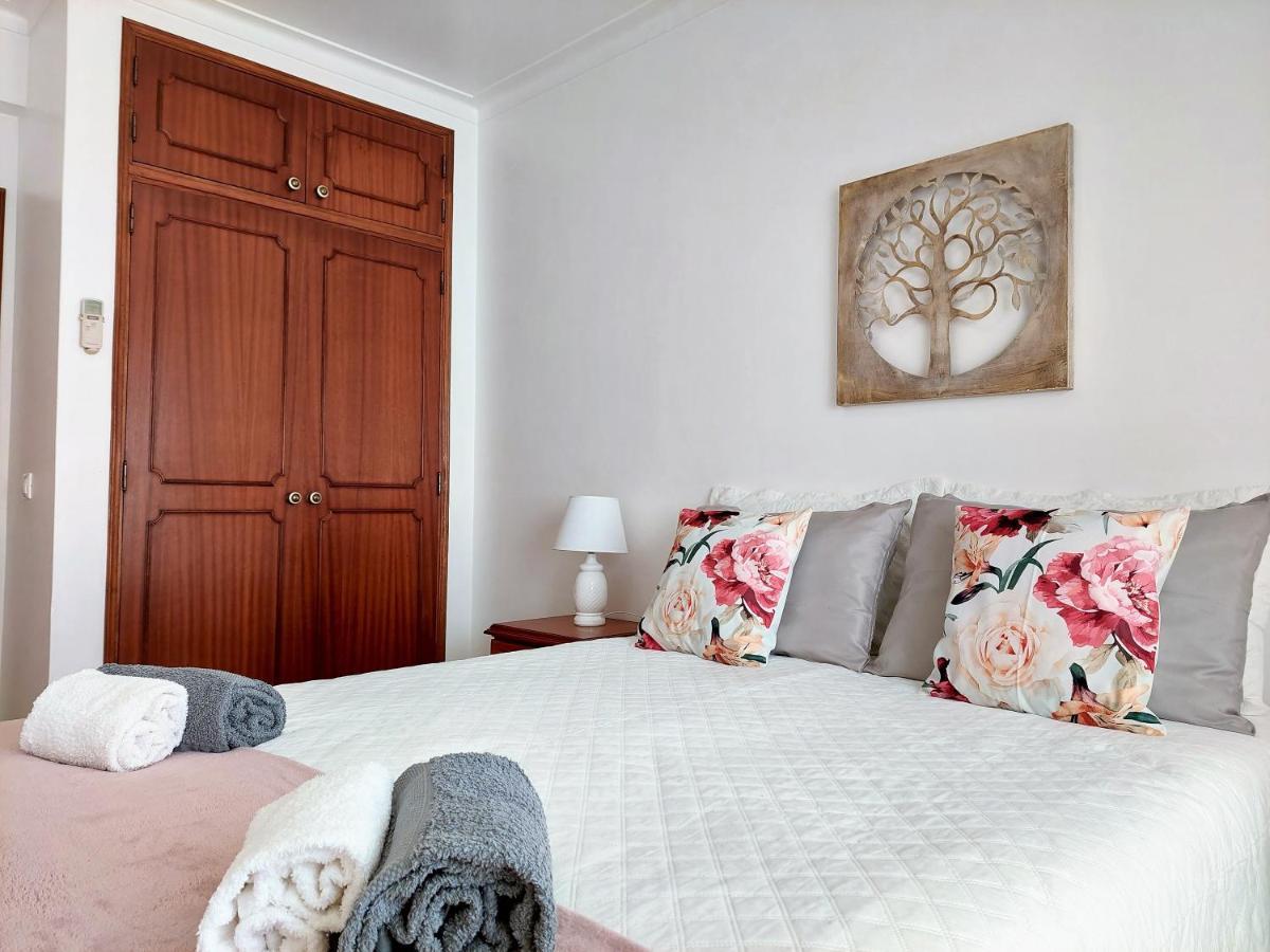 Casa Da Alegria - Apartamento Acolhedor No Centro De Olhão Dış mekan fotoğraf